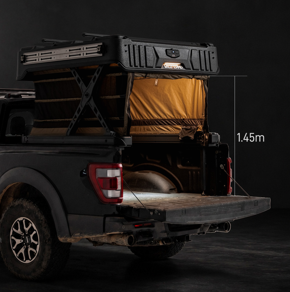 Angehobenes WinTopper Pickup Hardtop mit 1,45 m Stehhöhe bemaßt